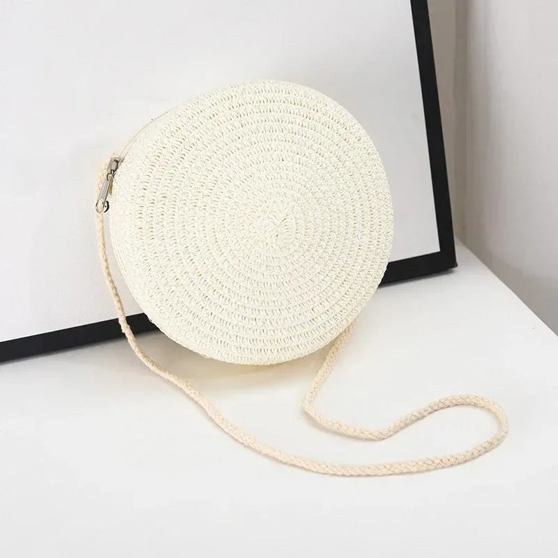 Round Woven Straw Bag Minimalist Straw Bag Crossbody Purse Crossbody Bag for Girl Women Shoulder Vocation Style Handbag