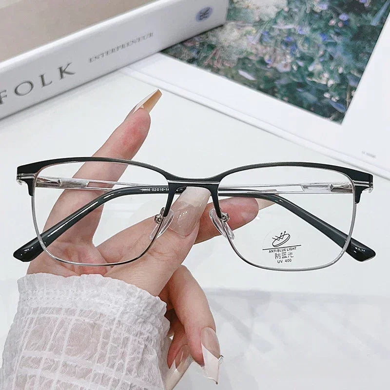 New Ultra Light Anti Blue Light Glasses for Women Fashion Square Eyeglass Frame for Men Myopia Glasses Clear Glasses Eyewear