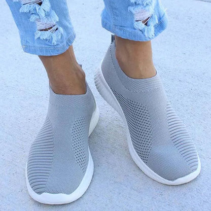 Casual Shoes Women's Sneakers Fashion 2025 New Walking Soft Women Sneakers Slip On Breathable Woman Shoes Ladies Vulcanize Shoes