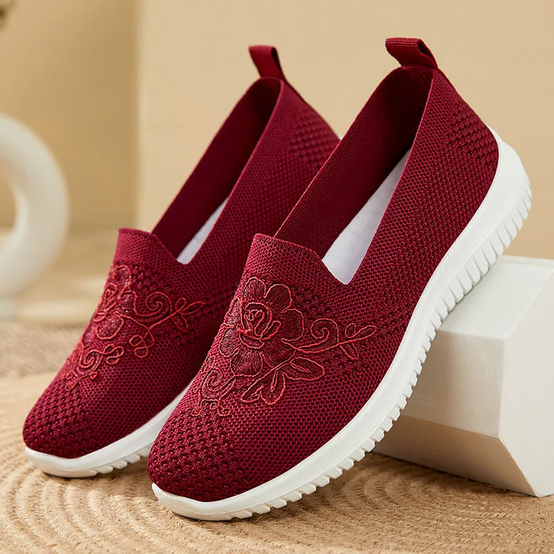 Summer Soft Embroidery Women's Flat Shoes Knitted Breathable Shoes Women's Chinese Flower Casual Shoes 2023 New shoes for women