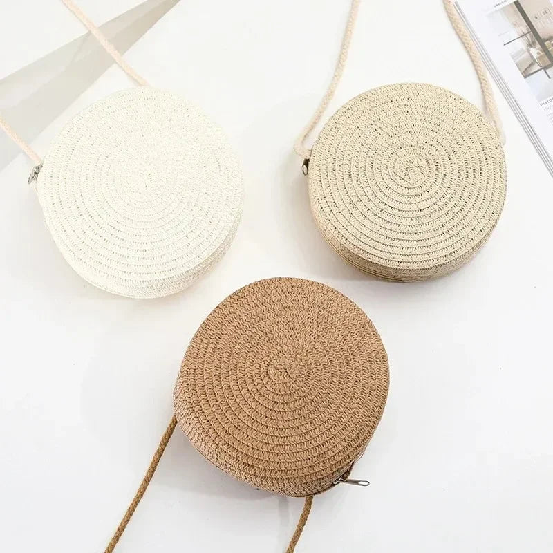 Round Woven Straw Bag Minimalist Straw Bag Crossbody Purse Crossbody Bag for Girl Women Shoulder Vocation Style Handbag